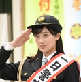 『ミス美しい20代』奥山かずさが1日警察署長に......「私も護身術を習ってみたい」