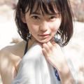 山田杏奈ファースト写真集「PLANET NINE」（東京ニュース通信社刊）