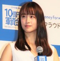 山本美月【撮影：小宮山あきの】