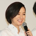 鈴木京香【撮影：小宮山あきの】