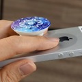 長時間持っても指が痛くならない！スマホ落下防止アイテム「ポップソケッツ」をチェック