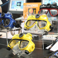 　現在開催中の家電見本市「CES 2009」では、一風変わった“おもしろ家電”も数多く出品されている。今回は、その中でも“おもしろ家電マニア”の人々の注目を集めていたLiquid Imageの水中メガネ型ビデオカメラ「Underwater Digital Camera Mask」の新モデルを紹介したい。