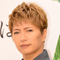 GACKT　＜撮影　竹内みちまろ＞