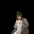 吉川愛、愛犬・セスとの仲良し2ショットを公開！「かわいい」「天使すぎる」