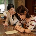 写真_小野田歌子（黒木瞳）、小野田詩弦（白石聖）