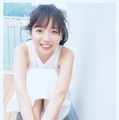 日向坂46・齊藤京子 1st写真集『とっておきの恋人』（発行：主婦と生活社、撮影：岡本武志） HMV版裏表紙