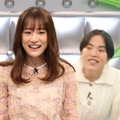 左から）福岡、ゆりやん　（C)フジテレビ