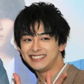 新原泰佑【撮影：小宮山あきの】