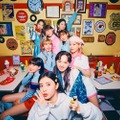 NiziUセカンドシングル『Take a picture／Poppin’ Shakin’』アーティスト写真