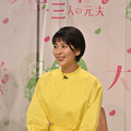 松たか子、“入浴シーン”を岡田将生らに絶賛され照れ笑い!