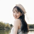 堀未央奈 奈卒業記念フォトブック『いつのまにか』（出版：主婦と生活社、撮影：MELON）紀伊國屋書店限定版裏表紙