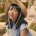 新垣結衣、H&Mアンバサダーに起用！自然体な表情にチラリ美脚も