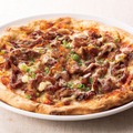ガスト、「牛カルビ焼きピザ」新発売！5月5日まで特別価格で提供