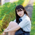 乃木坂46・清宮レイ、日向坂46・山口陽世ら、みずみずしい「制服姿」を披露!