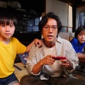 左から）石田星空、桐谷健太、笹木祐良（C）フジテレビ