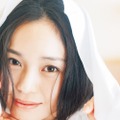 BEYOOOOONDS・平井美葉 1st写真集『belles feuilles』（オデッセー出版）