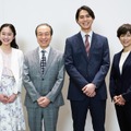 左から）堀田真由、小日向文世、片寄涼太、鈴木保奈美（C）フジテレビ