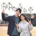 左から）松下洸平、土屋太鳳（C）フジテレビ