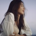 加治ひとみ、下着ブランドの新ミューズ就任！セクシーなシースルー衣装で登場！