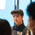藤田ニコル、吉野屋の新人アルバイト従業員に！