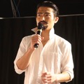 ジャルジャル・福徳秀介扮する夢なし大学生【撮影：浜瀬将樹】
