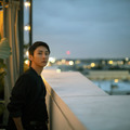 AAA・與真司郎が第二の故郷と語るL.A.で自然体な姿！新刊から先行カット3枚が公開