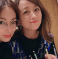 写真は小松彩夏公式ブログより