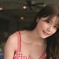 小日向ゆか1st写真集『はじメェ～まして。』（発売元：徳間書店、撮影：野澤亘伸）
