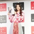 足立梨花【写真：竹内みちまろ】