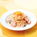 焼きカマンベールと燻製ベーコンの贅沢カルボナーラ