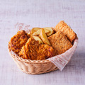 2種のチキンを食べ比べ！フレッシュネスバーガー、「スペシャルチキンボックス大／小」発売