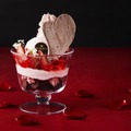 「ザ・ロビーラウンジ」ストロベリーチョコレートパフェ