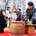 六本木ヒルズ屋上庭園で新春恒例「もちつき」イベント