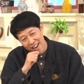 今別府のプレゼンにダメ出しする小籔千豊（c）MBS