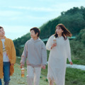 新垣結衣、「アサヒ 十六茶」新CMで先輩・小林聡美と初共演！お互いの印象は...？