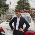 石川恋の刑事オフショットに反響「クールビューティー」