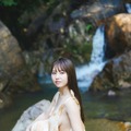 『NMB48本郷柚巴 卒業記念写真集 どこを見ればいい?』（c）カノウリョウマ／講談社