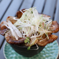 咲き乱れ豚丼