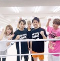 ジムスタッフらとの一枚に収まる渡辺美奈代（インスタグラムから＝事務所に掲載許可いただいています）