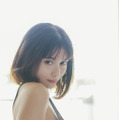 大久保桜子写真集『candle』（c）KADOKAWA／写真：東京祐