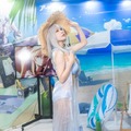 「コミケ102」が開幕！『ブルアカ』『NIKKE』等の企業ブースには、水着の人気コスプレイヤーが勢揃い