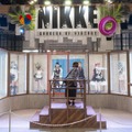 「コミケ102」が開幕！『ブルアカ』『NIKKE』等の企業ブースには、水着の人気コスプレイヤーが勢揃い