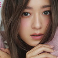 母になった戸田恵梨香、『VOCE』表紙に1年ぶりの登場！柔らかく温かい空気感の最新ビジュアル