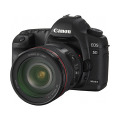 EOS 5D Mark II（レンズは別売）