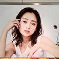 安達祐実、芸能生活40周年などを祝う大型ポスターが登場