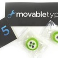 シックス・アパート飴と、Movable Type 5のステッカーのセット