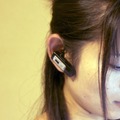 女性の耳にも収まりが良い