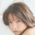 寺本莉緒、オンとオフを詰め込んだ2024年カレンダー発売