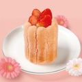 苺のフラワーケーキ