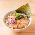 魚介薫る　貝ダシ汐そば　880円